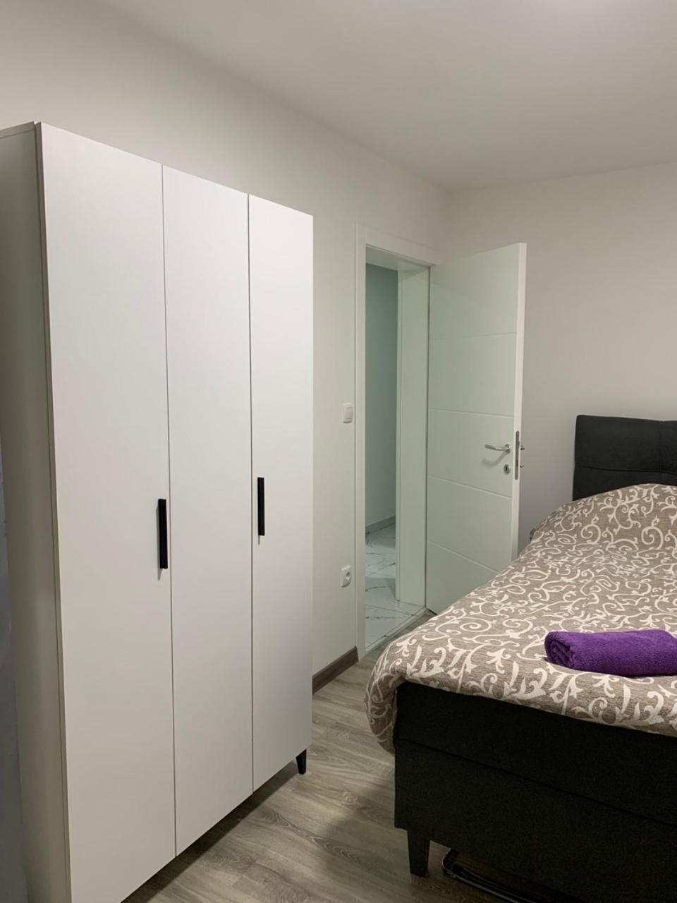Zlatna Plaza Apartment Bratunac Exterior photo